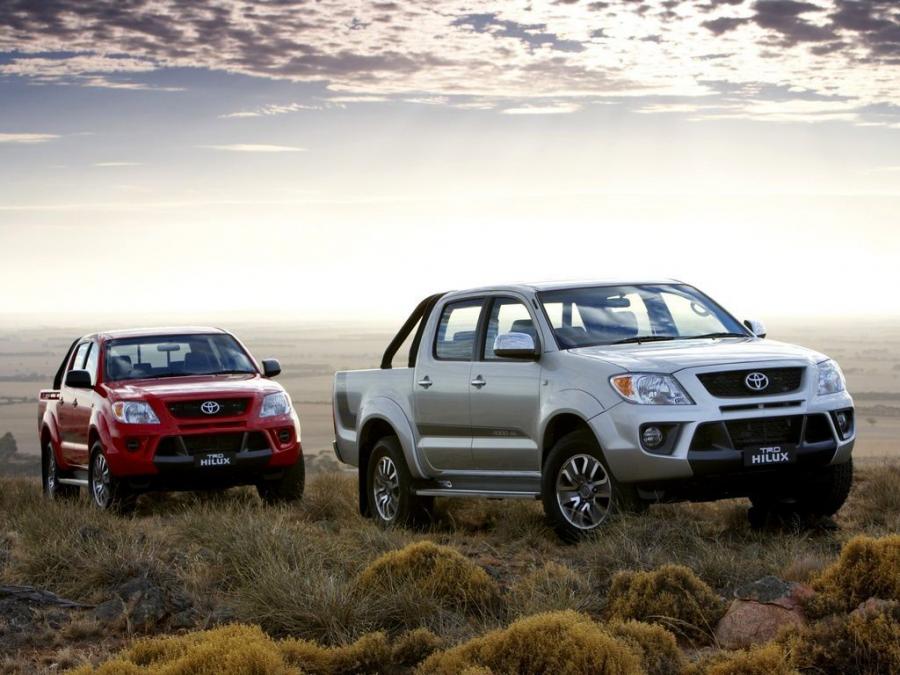  Toyota Hilux by TRD 2008 года  (фото 13 из 17)